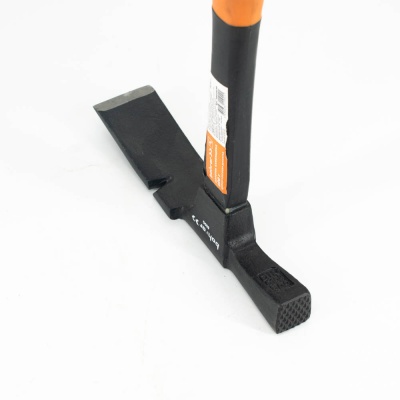 Молоток 0.6кг каменщика фибергласс.обрезин.ручка арт.45016145 Bohrer *1/6/24