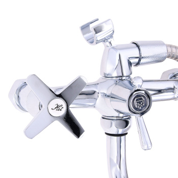 Смеситель для ванны Эверест В22-069, длинный излив, двухвентильный