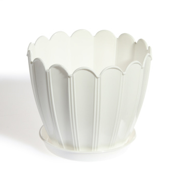 Кашпо пластм. "Хризантема" 1,0л d верха 130мм h115м с поддоном Белое КХ 1 Б (Екатеринбург) *1/100