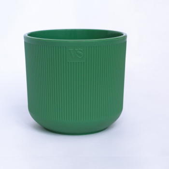 Кашпо пластм. "Росси" 4,4л d верха 190мм h170мм со вставкой Зеленый AMR-4,4-08 ("VipSet") *1/8 Кашпо пластм. "Росси" 4,4л d верха 190мм h170мм со вставкой Зеленый AMR-4,4-08 ("VipSet") *1/8