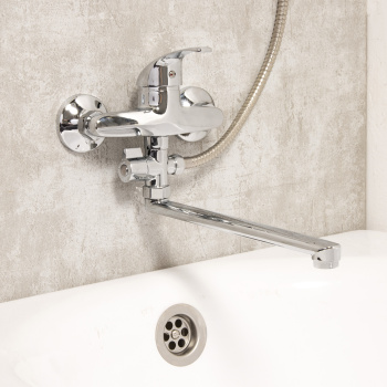 Смеситель для ванны Potato P2104, длинный излив, однорычажный